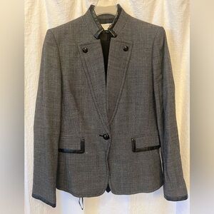 Tahari pant suit